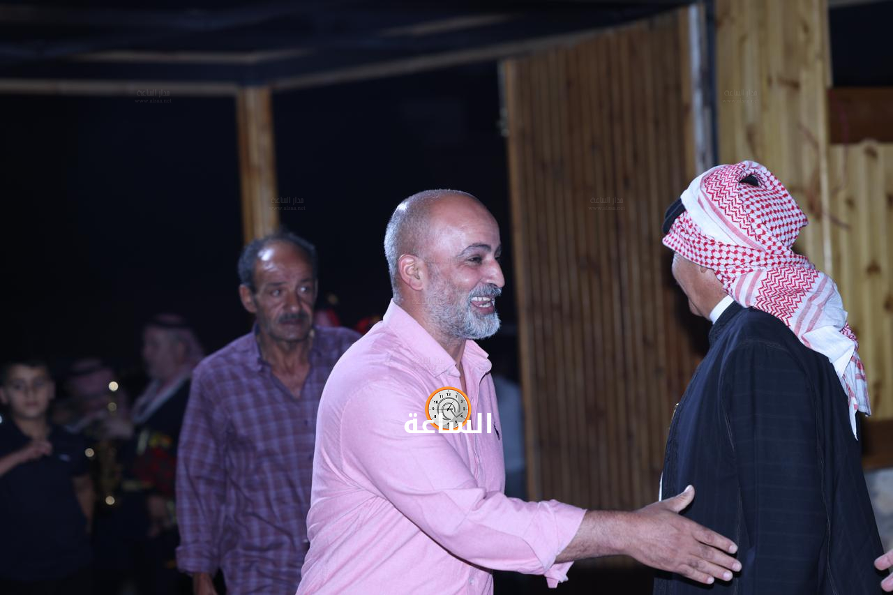 Madar Al-Saa Images 0.22998965227785162