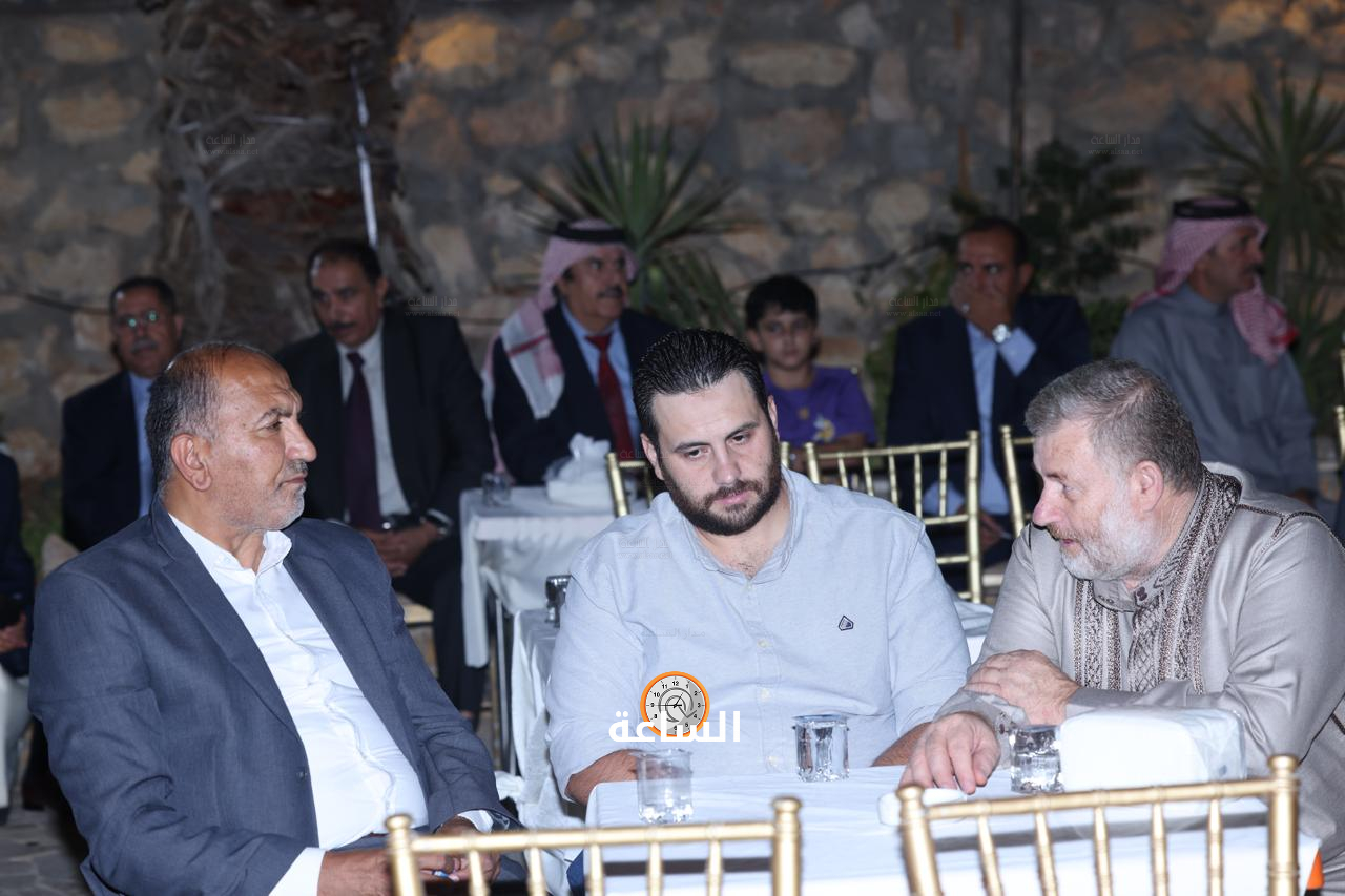 Madar Al-Saa Images 0.3273267562571237