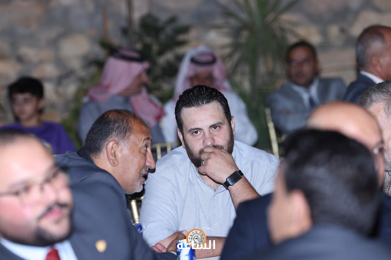 Madar Al-Saa Images 0.9837368212425491