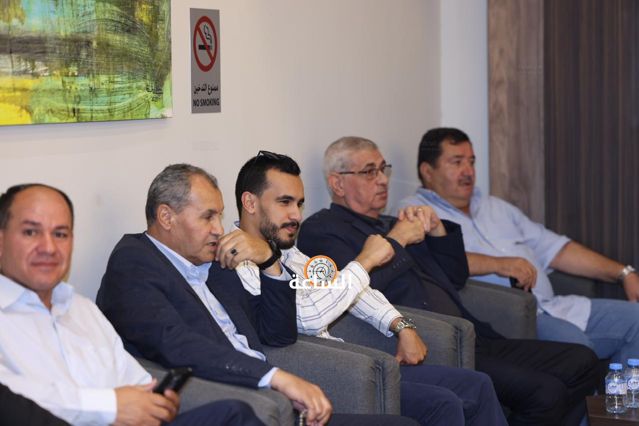 Madar Al-Saa Images 0.4279436821953565