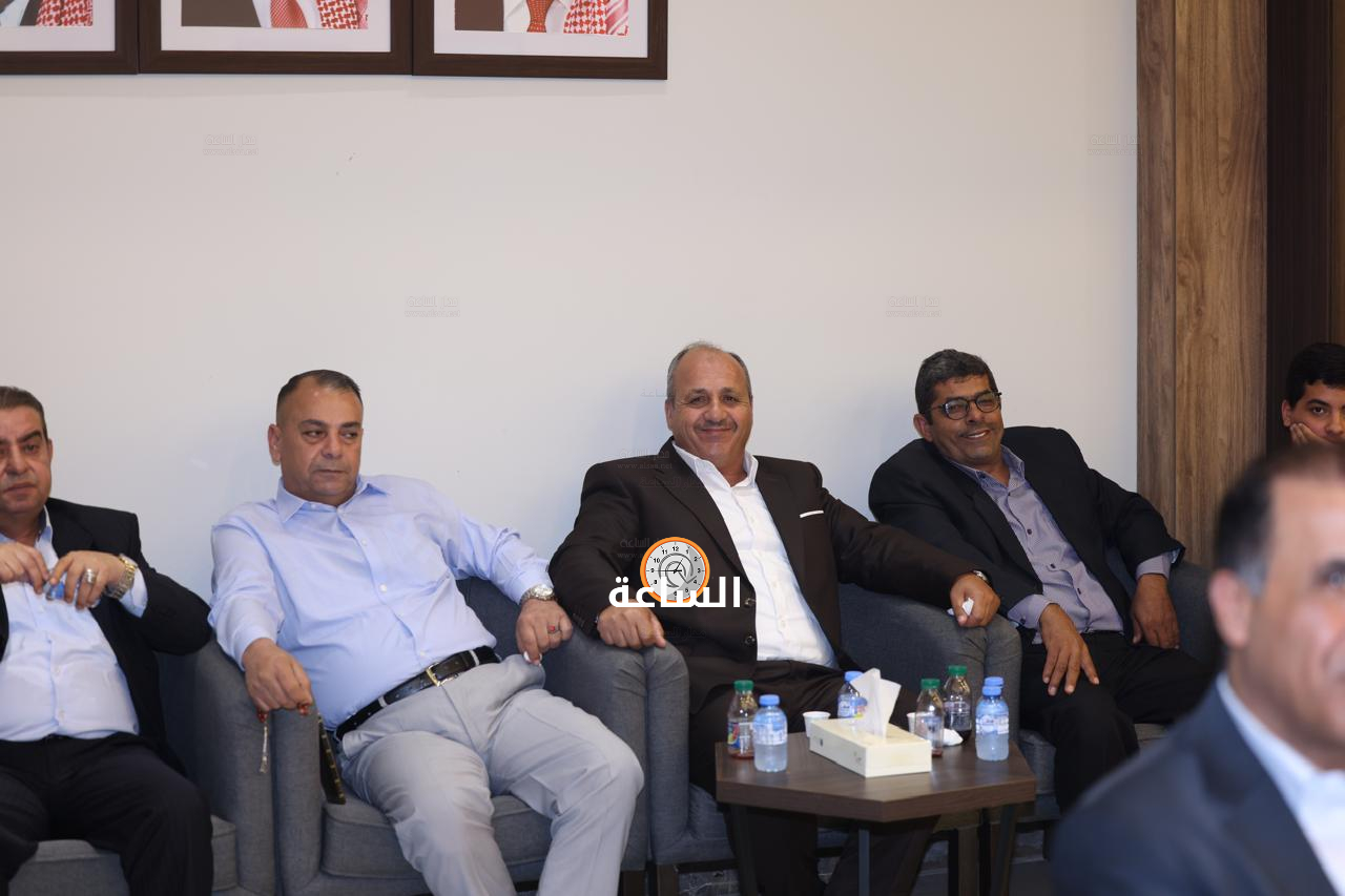 Madar Al-Saa Images 0.43012106538361905
