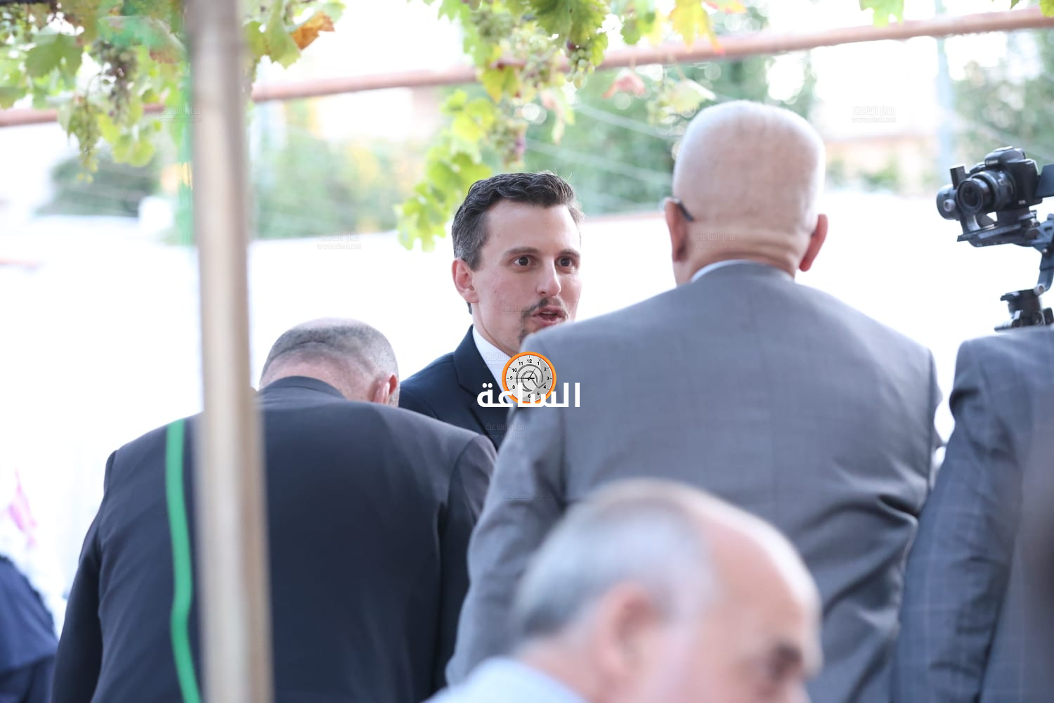 Madar Al-Saa Images 0.5675568046632099