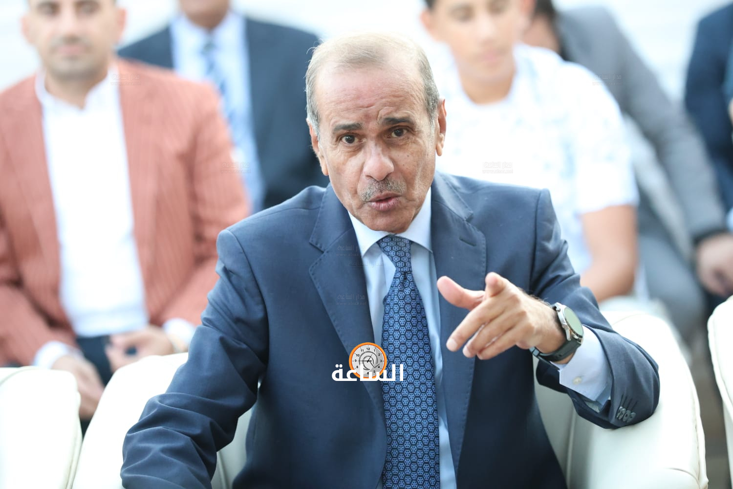 Madar Al-Saa Images 0.14160987827236626