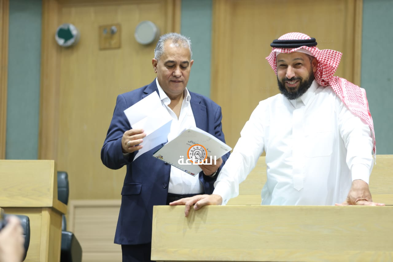 Madar Al-Saa Images 0.443675245431554