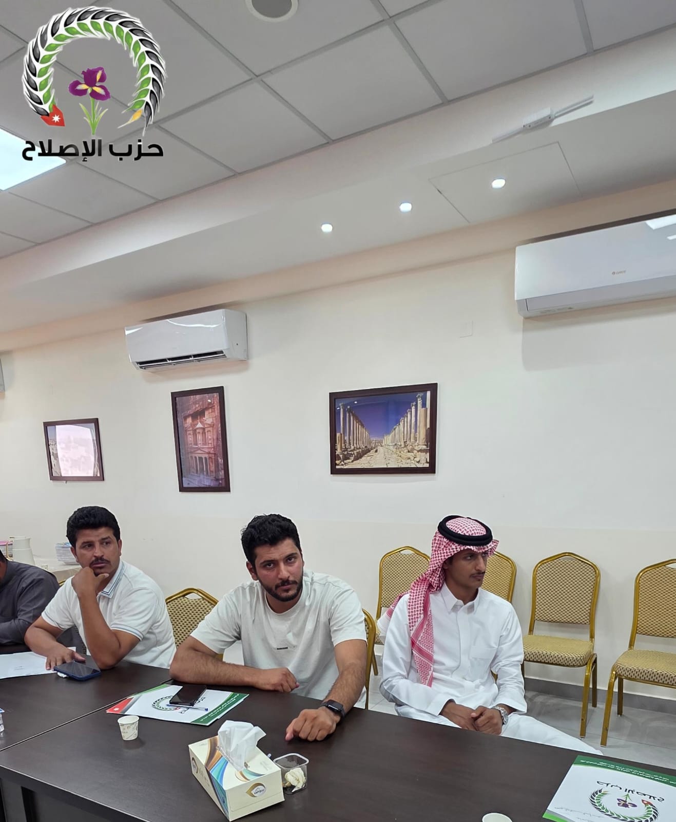 Madar Al-Saa Images 0.9758608304569449