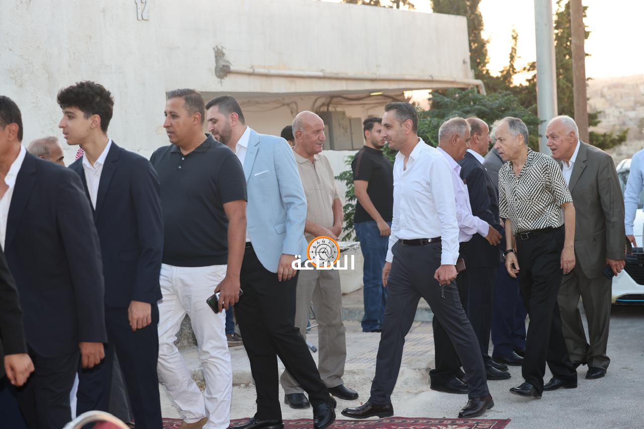 Madar Al-Saa Images 0.04106121874401947