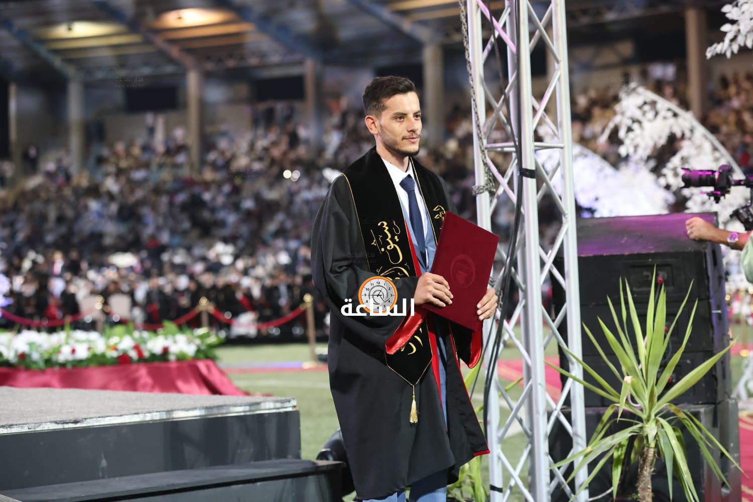 Madar Al-Saa Images 0.8769458689889518