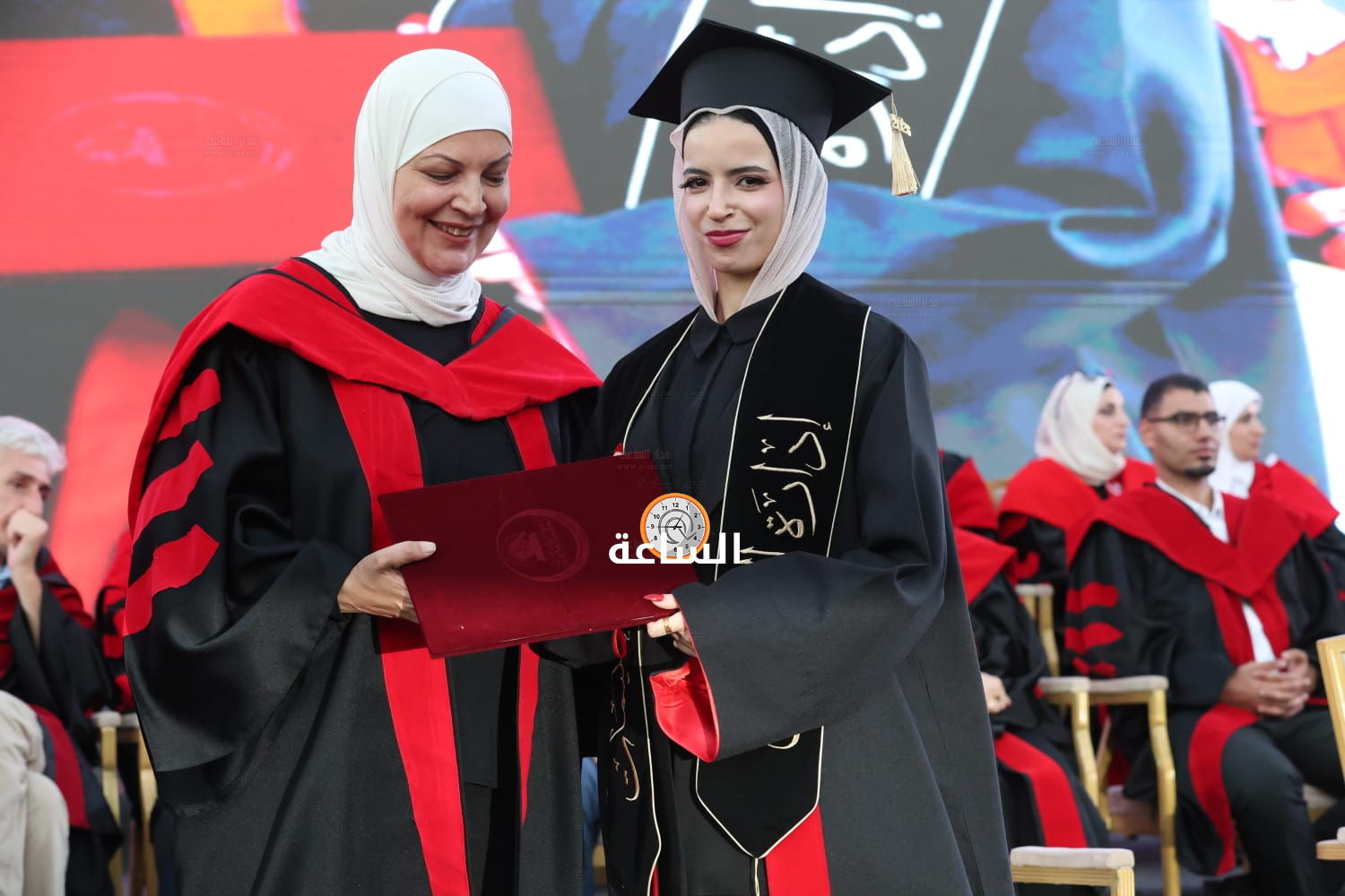 Madar Al-Saa Images 0.9820838350817197