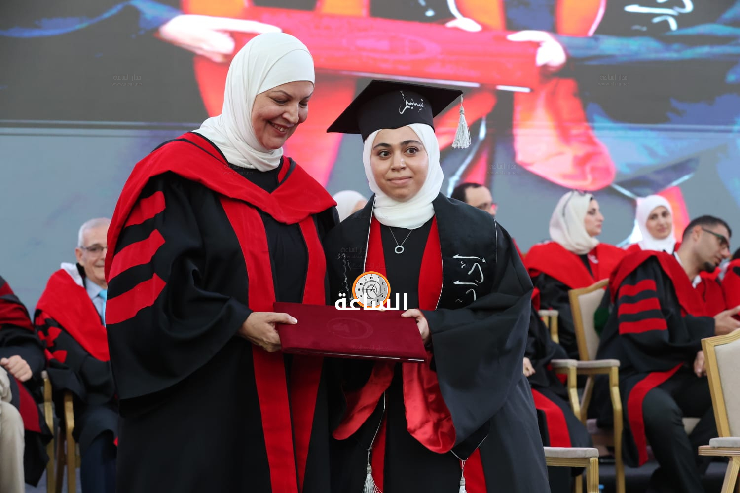 Madar Al-Saa Images 0.9565143500568937