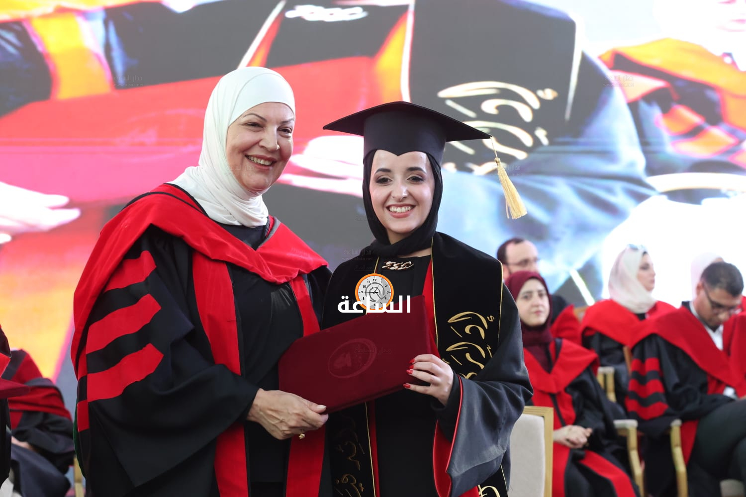 Madar Al-Saa Images 0.05687345811823463