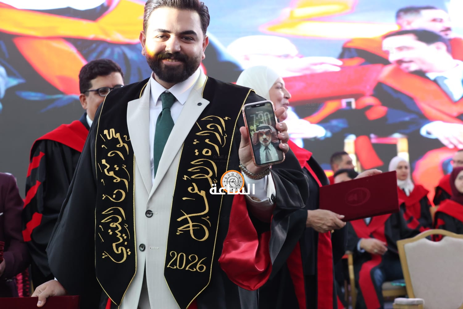 Madar Al-Saa Images 0.3236214892324899