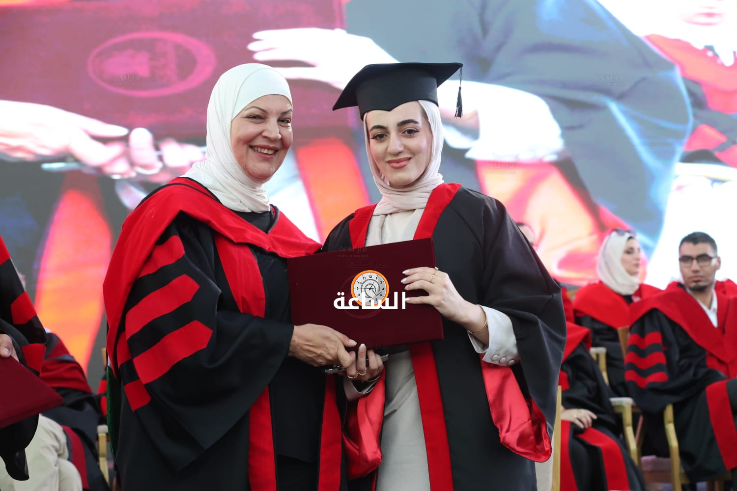 Madar Al-Saa Images 0.4189869218845035