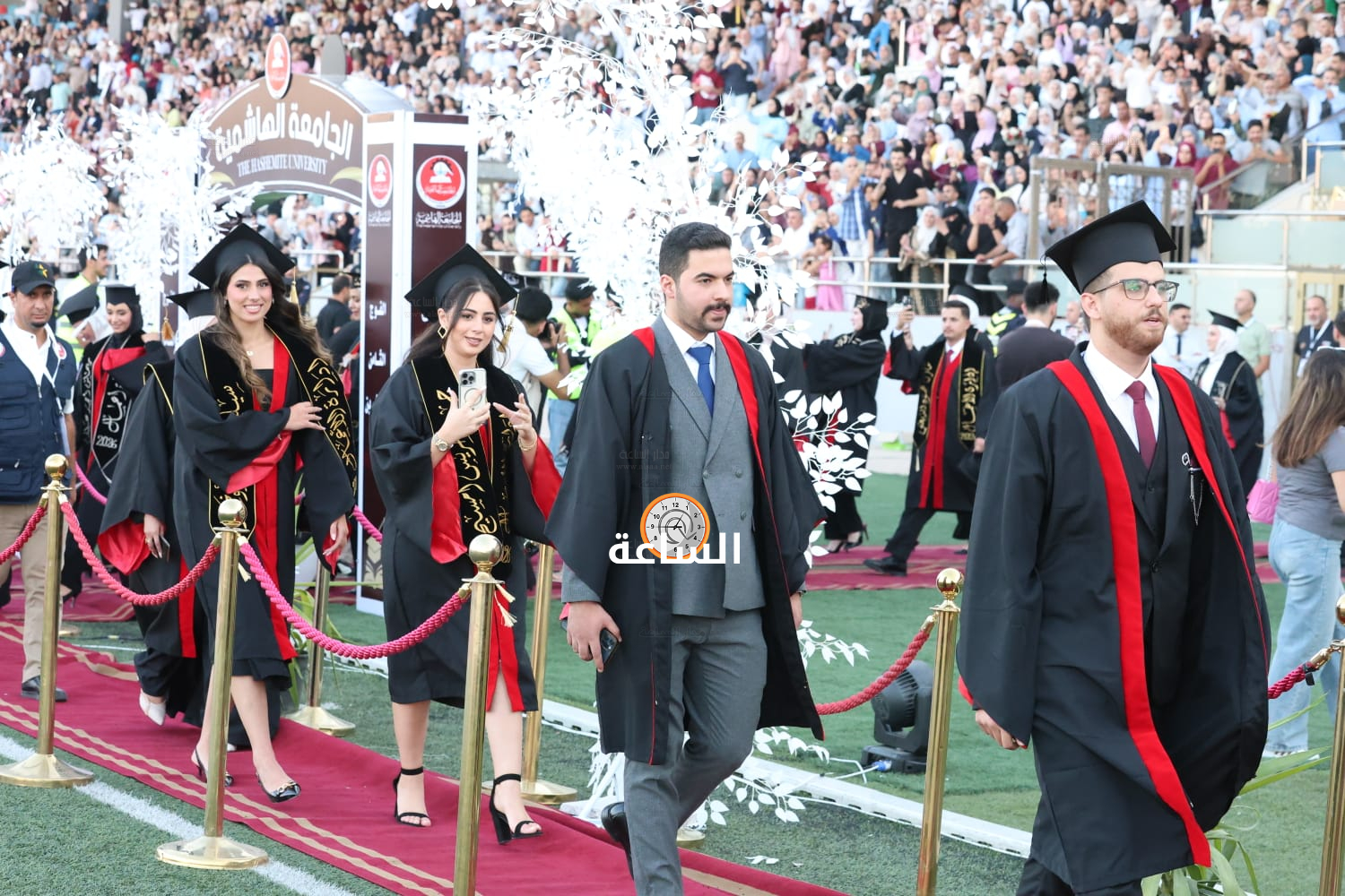 Madar Al-Saa Images 0.057426751623158245