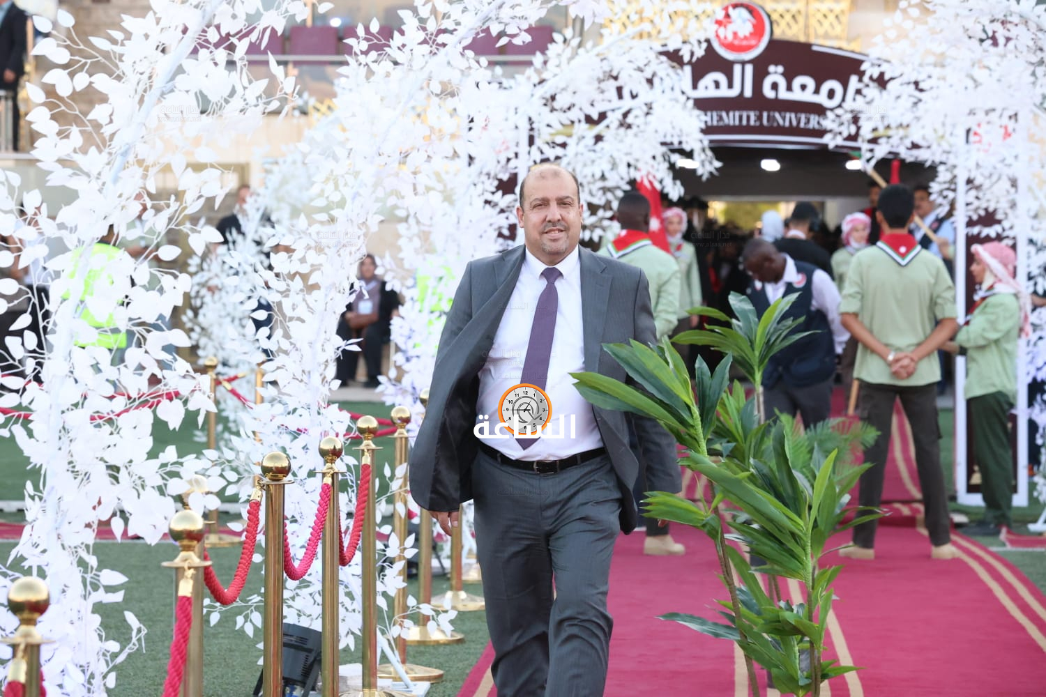 Madar Al-Saa Images 0.08059875907403424