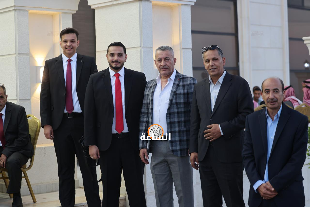 Madar Al-Saa Images 0.06698356054422228