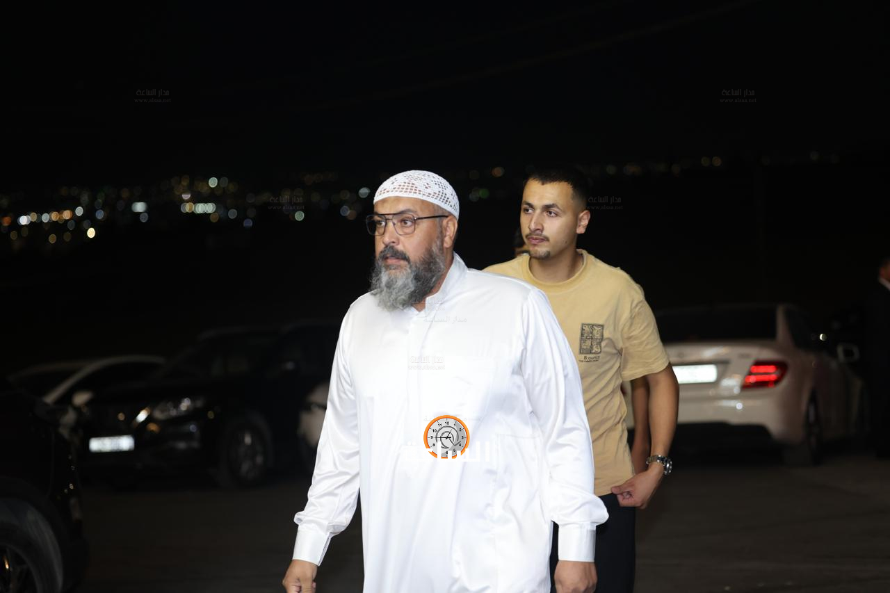 Madar Al-Saa Images 0.7632589828146792