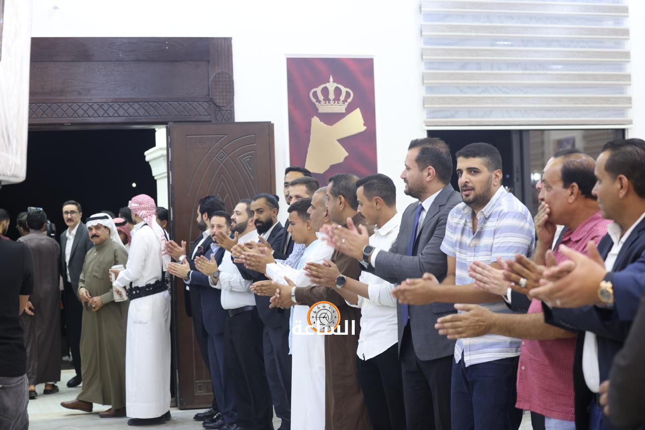 Madar Al-Saa Images 0.7664268223659865