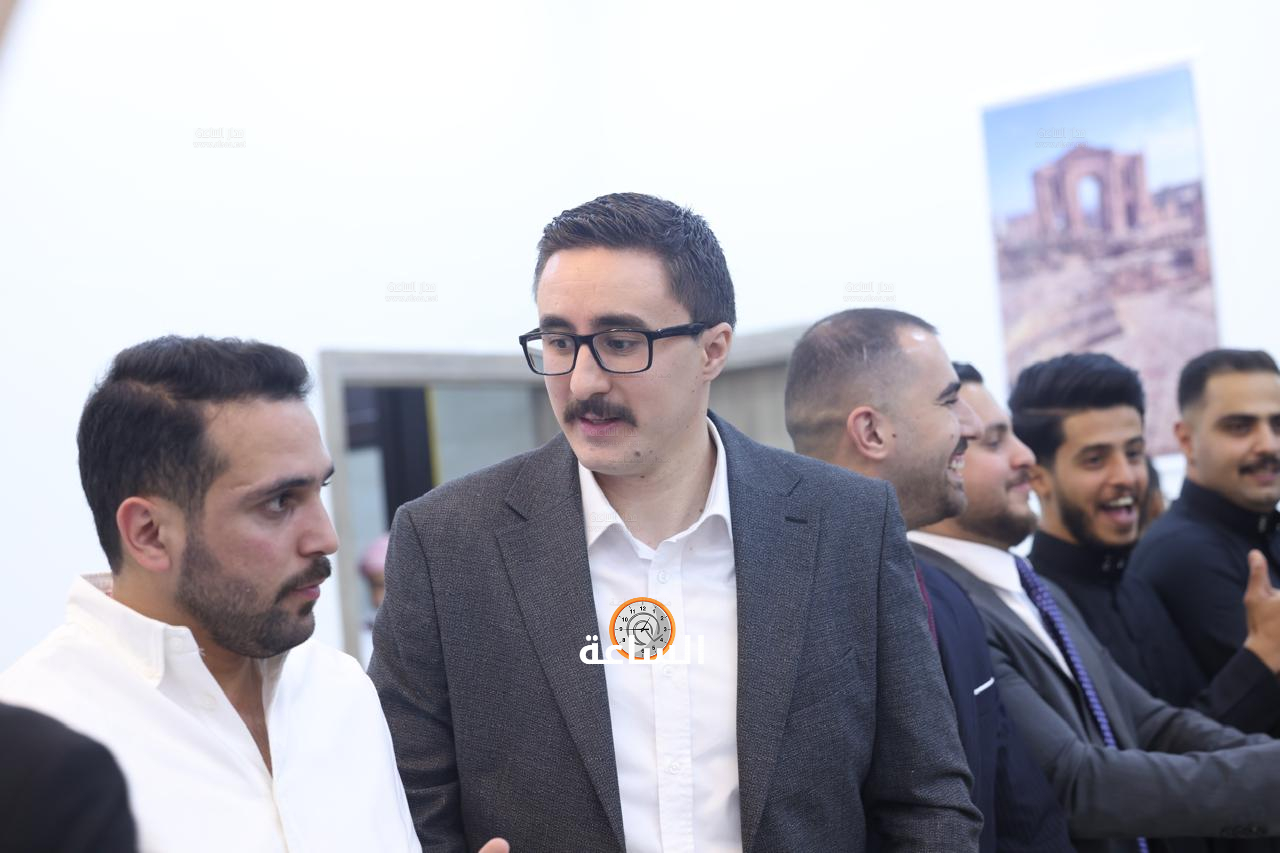 Madar Al-Saa Images 0.24330449857874625
