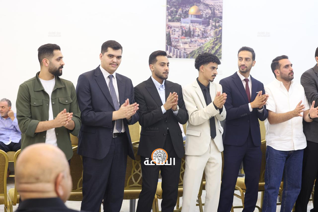 Madar Al-Saa Images 0.8452098392157645