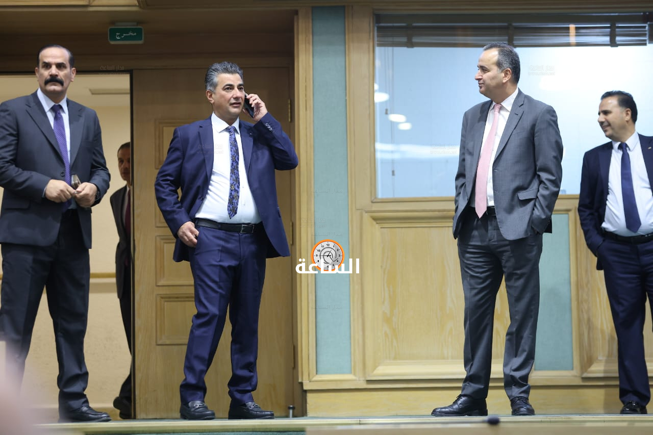 Madar Al-Saa Images 0.32487284351990176