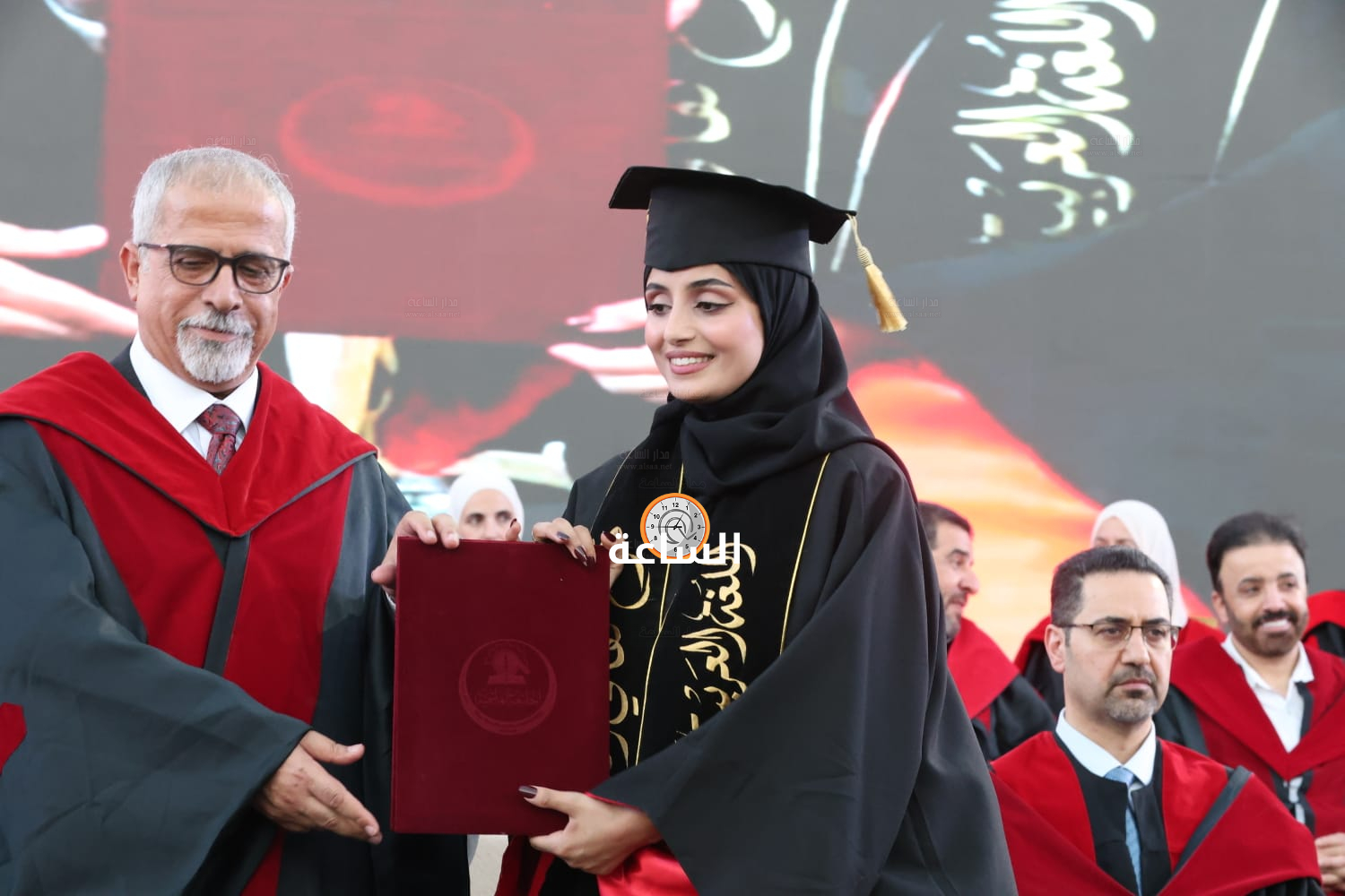 Madar Al-Saa Images 0.6641851611910083