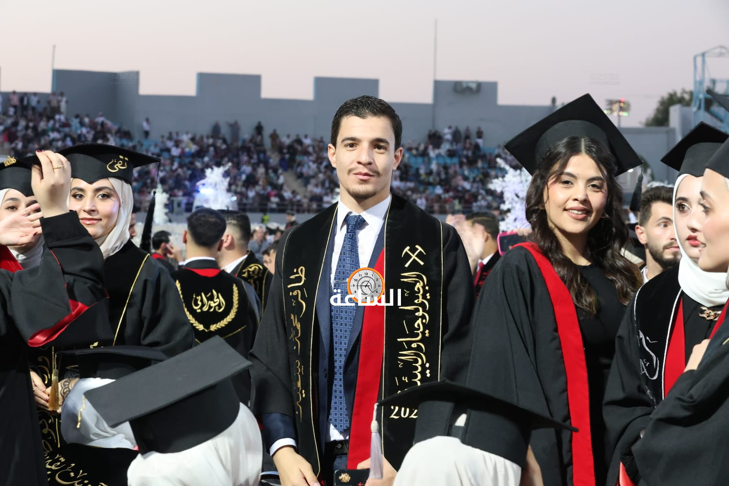 Madar Al-Saa Images 0.9727474341864241