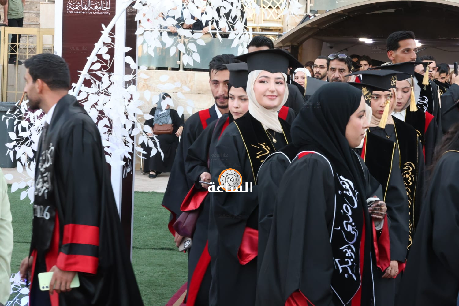 Madar Al-Saa Images 0.6425022231238293