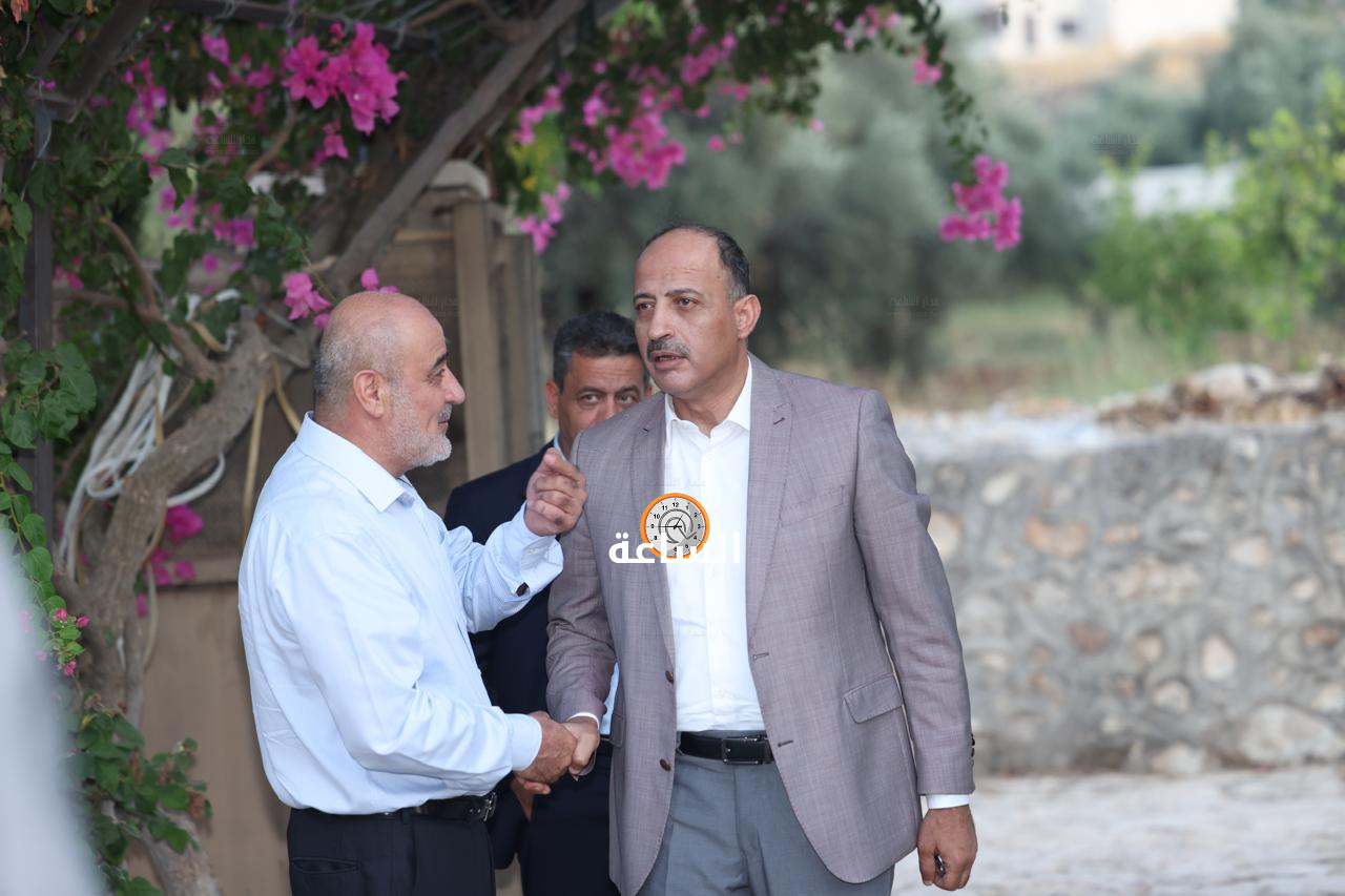 Madar Al-Saa Images 0.3784204385625789