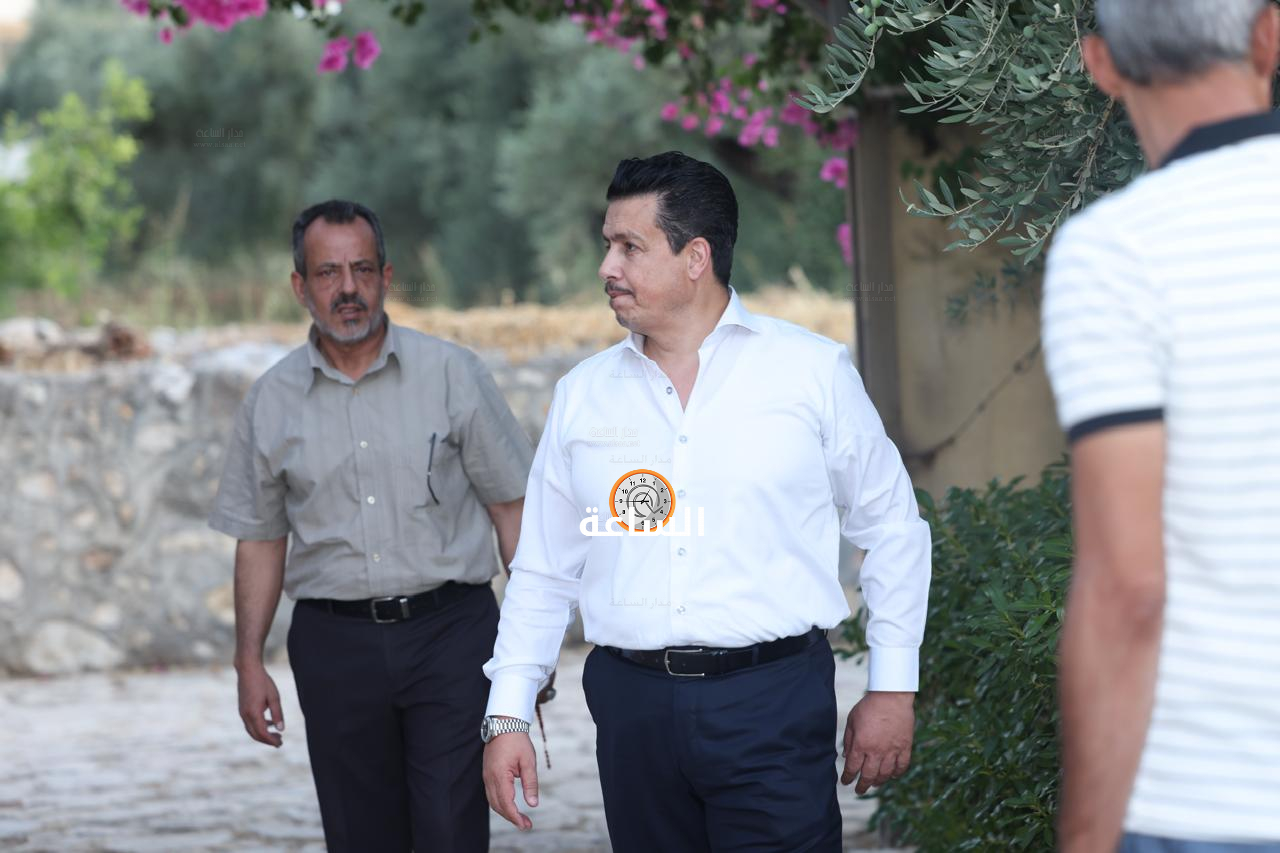 Madar Al-Saa Images 0.6239165591285721