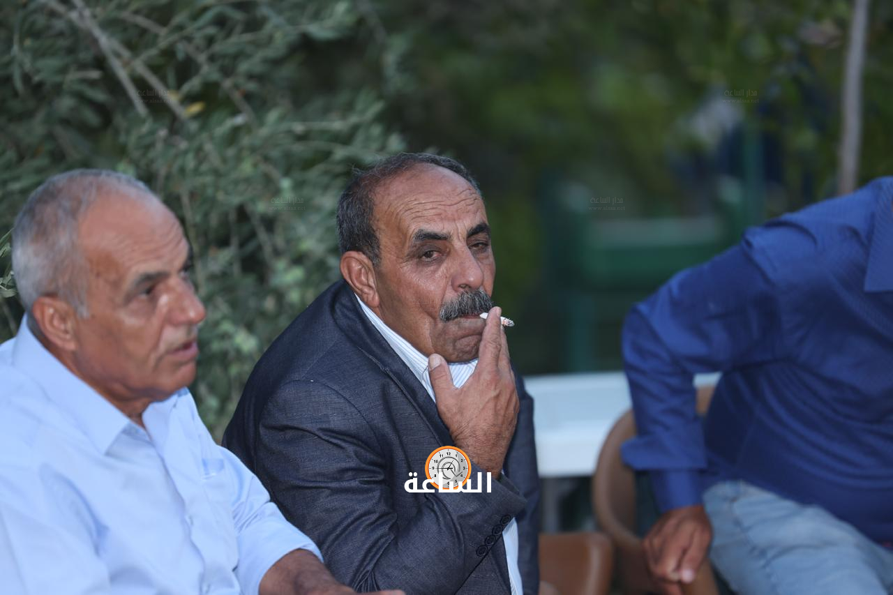 Madar Al-Saa Images 0.3857726616968481