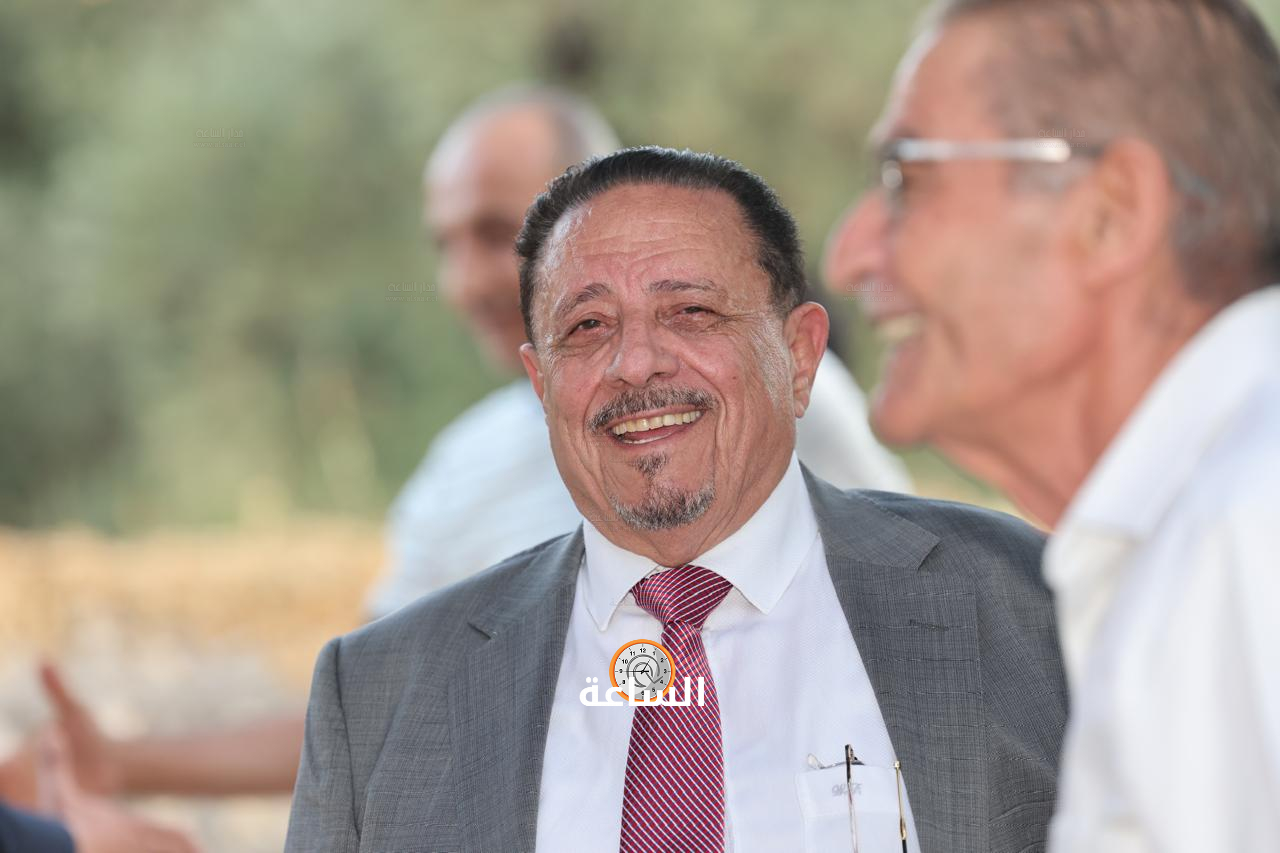 Madar Al-Saa Images 0.4079174476749071