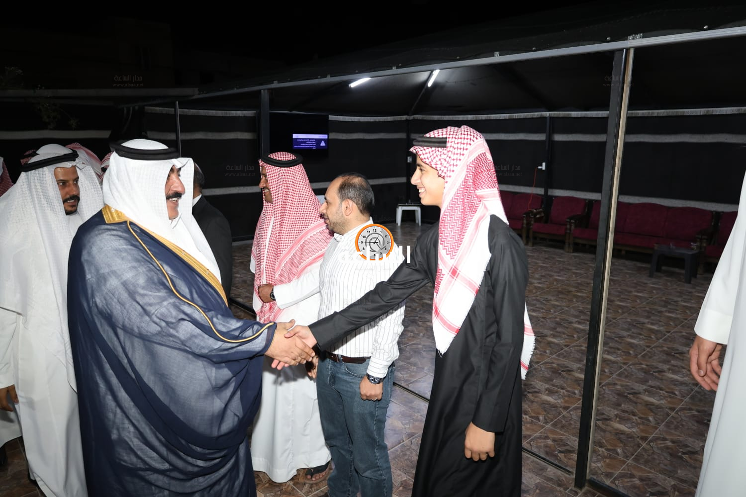 Madar Al-Saa Images 0.7810537082994795