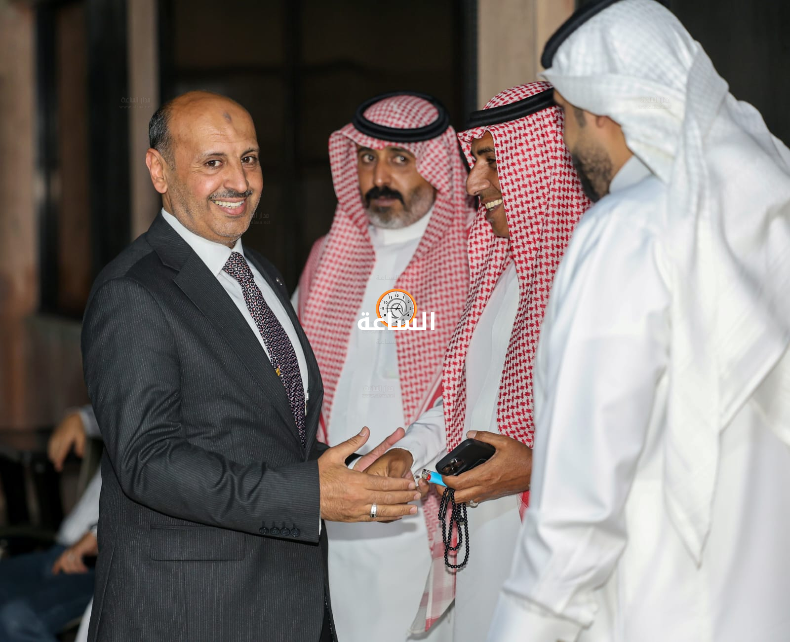 Madar Al-Saa Images 0.5427656294351788