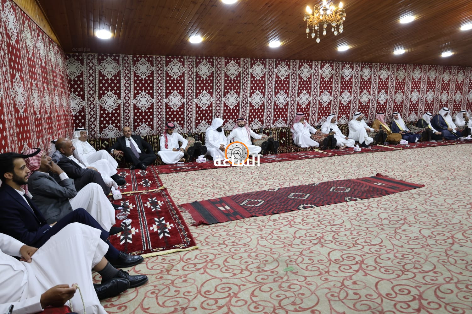 Madar Al-Saa Images 0.3935008894486033