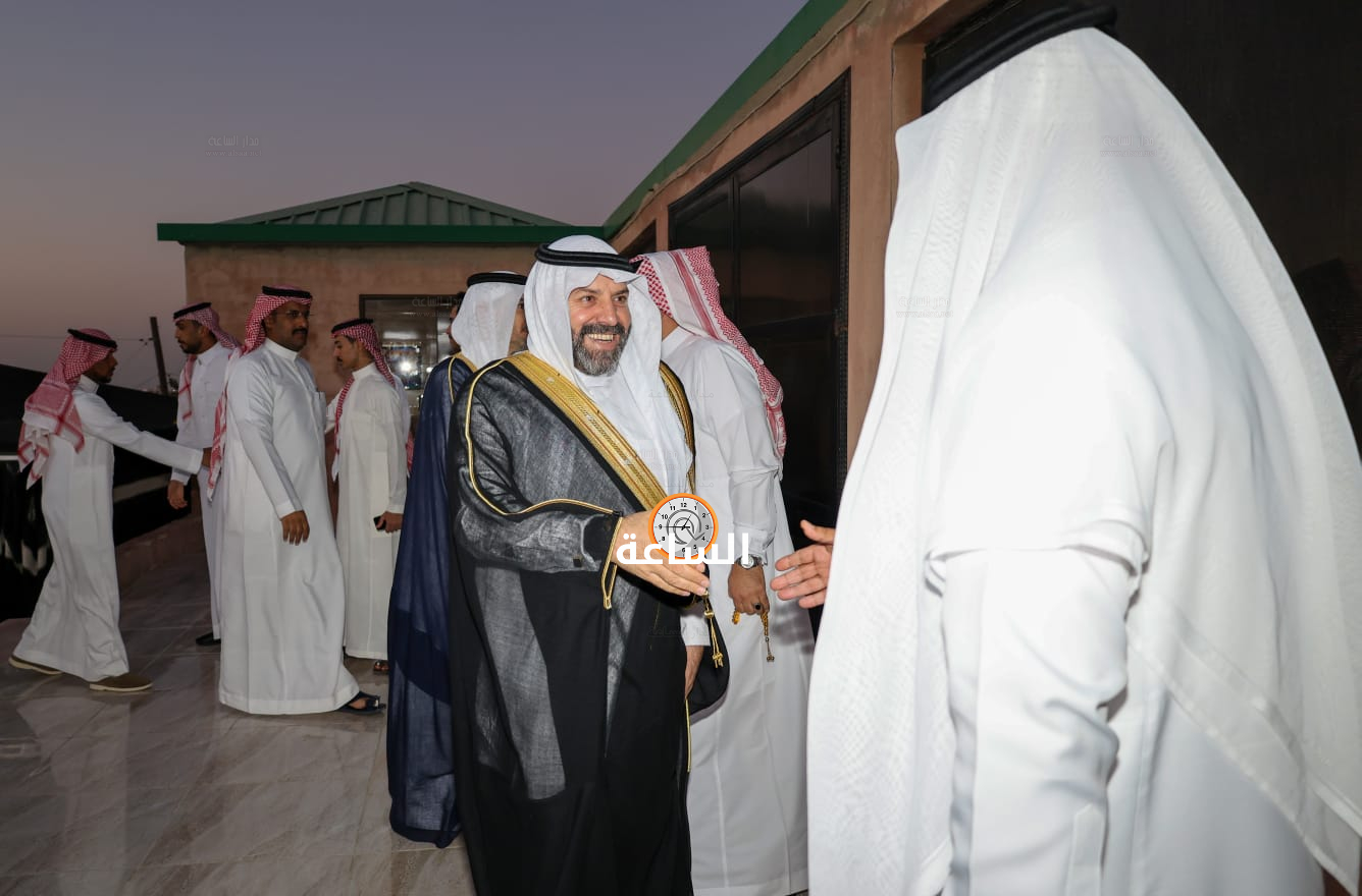 Madar Al-Saa Images 0.6552109749552143