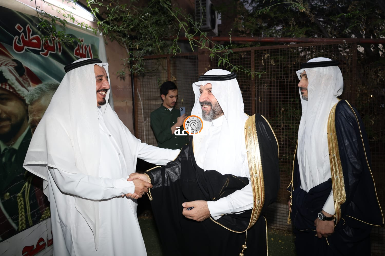 Madar Al-Saa Images 0.4025595362440889