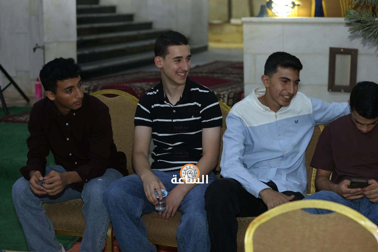 Madar Al-Saa Images 0.6776628112743052
