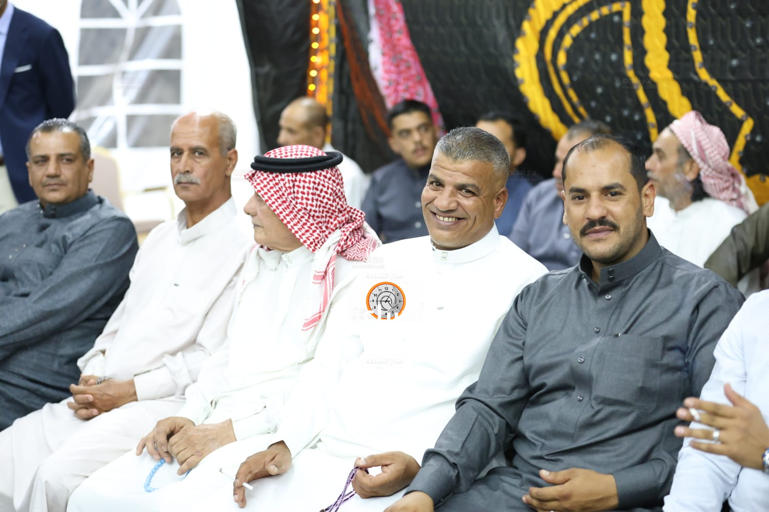 Madar Al-Saa Images 0.7771116648657023