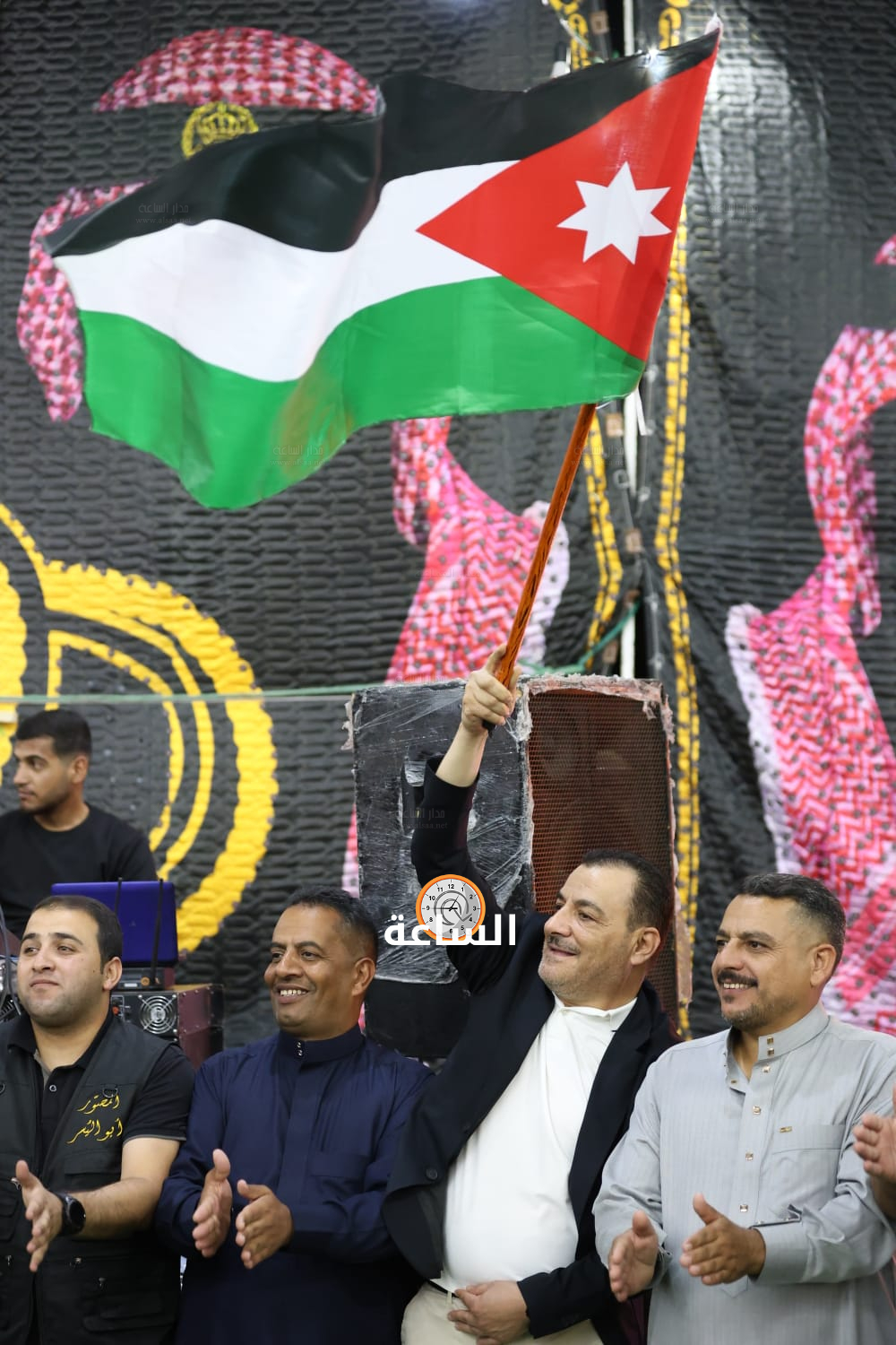 Madar Al-Saa Images 0.09274640364869047