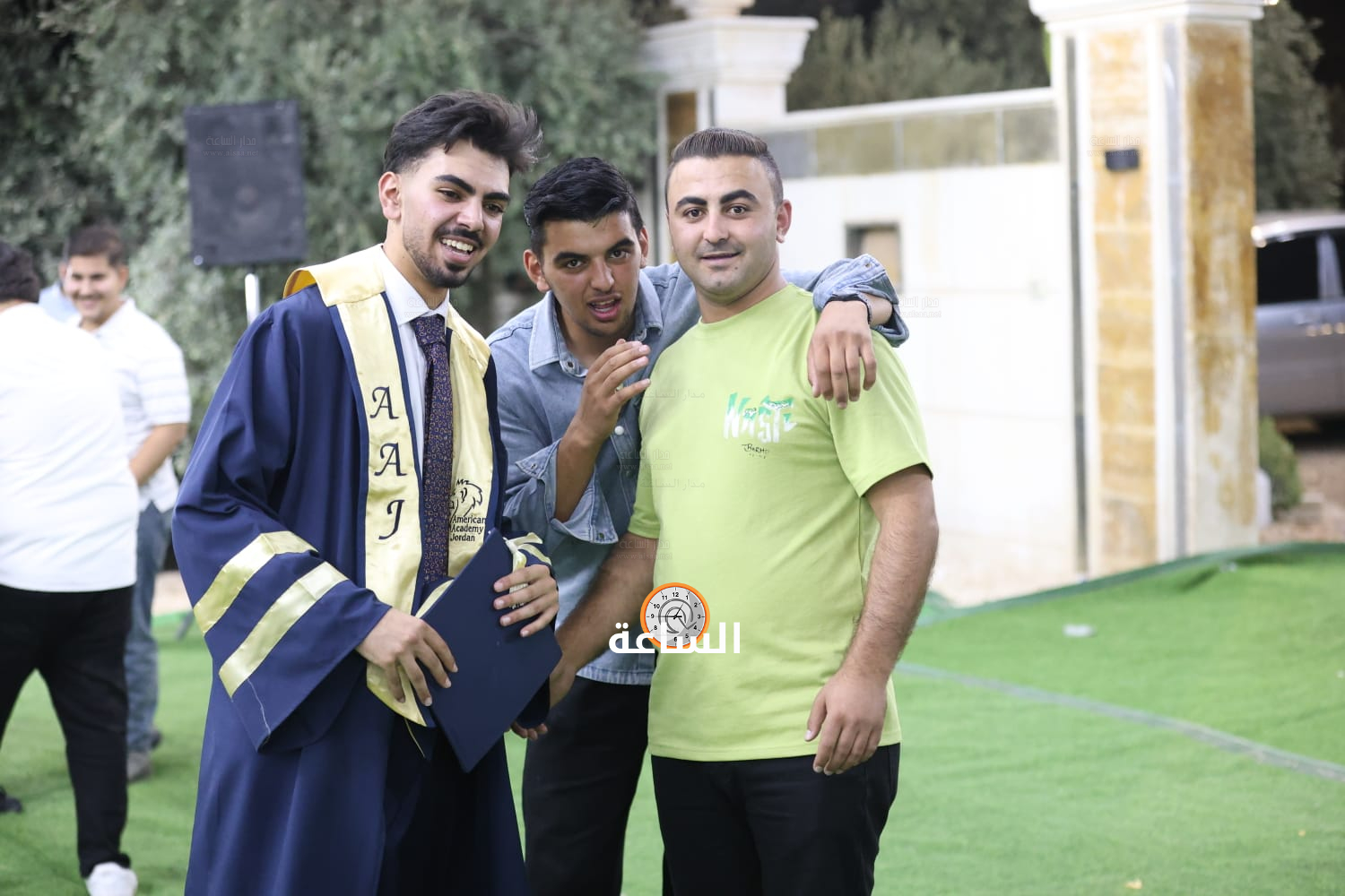 Madar Al-Saa Images 0.15145379708557427