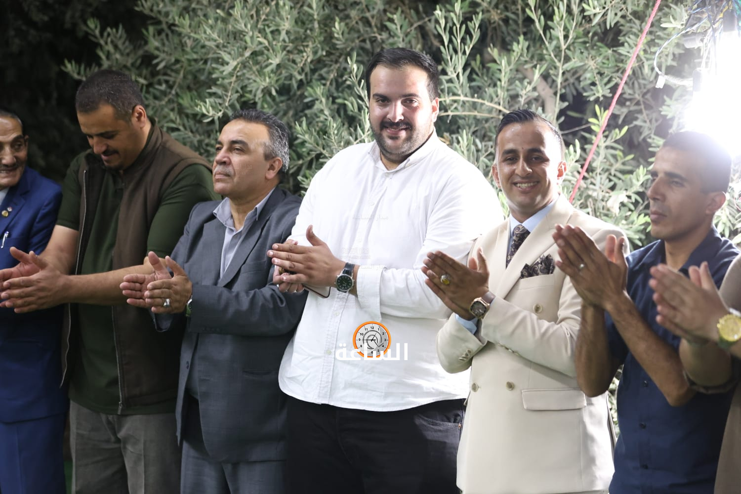 Madar Al-Saa Images 0.1658845939343826