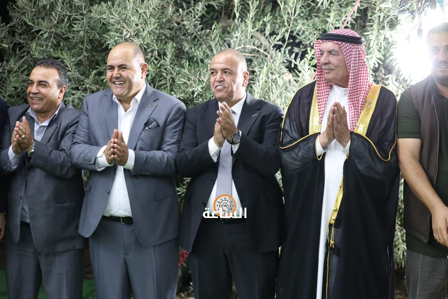 Madar Al-Saa Images 0.8357432943810181