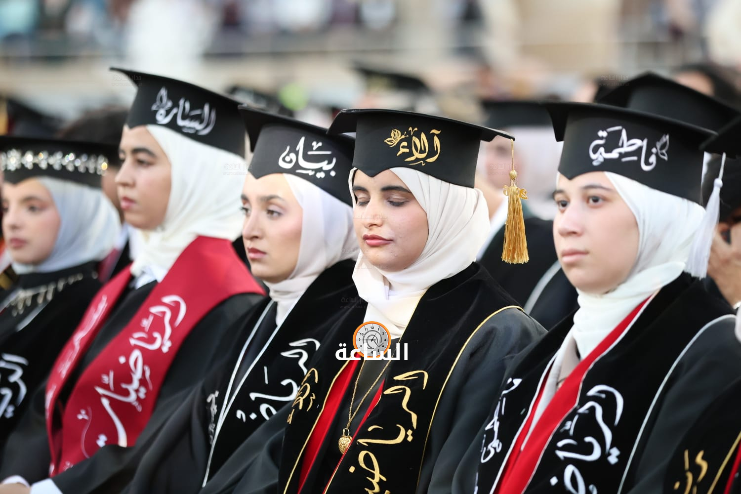 Madar Al-Saa Images 0.41438669949568785
