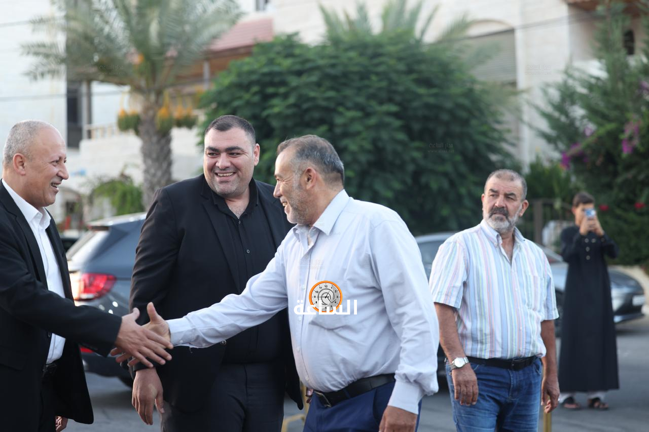 Madar Al-Saa Images 0.4115813945720338