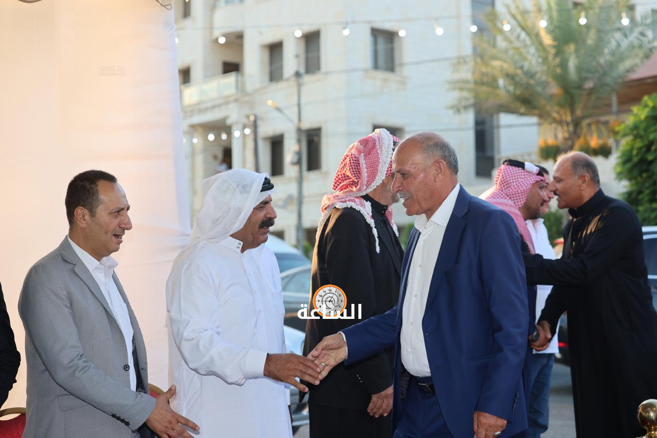 Madar Al-Saa Images 0.9713598745492048