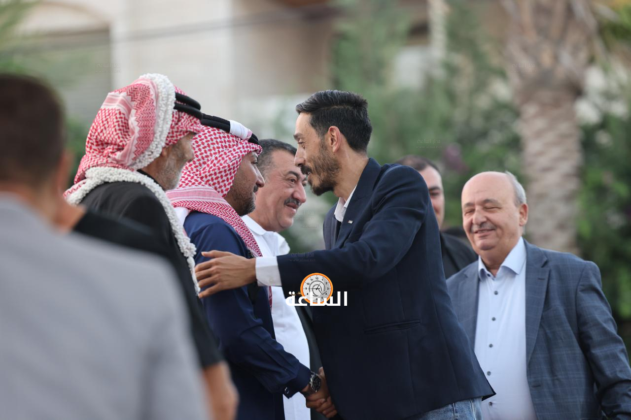Madar Al-Saa Images 0.45514701546345215