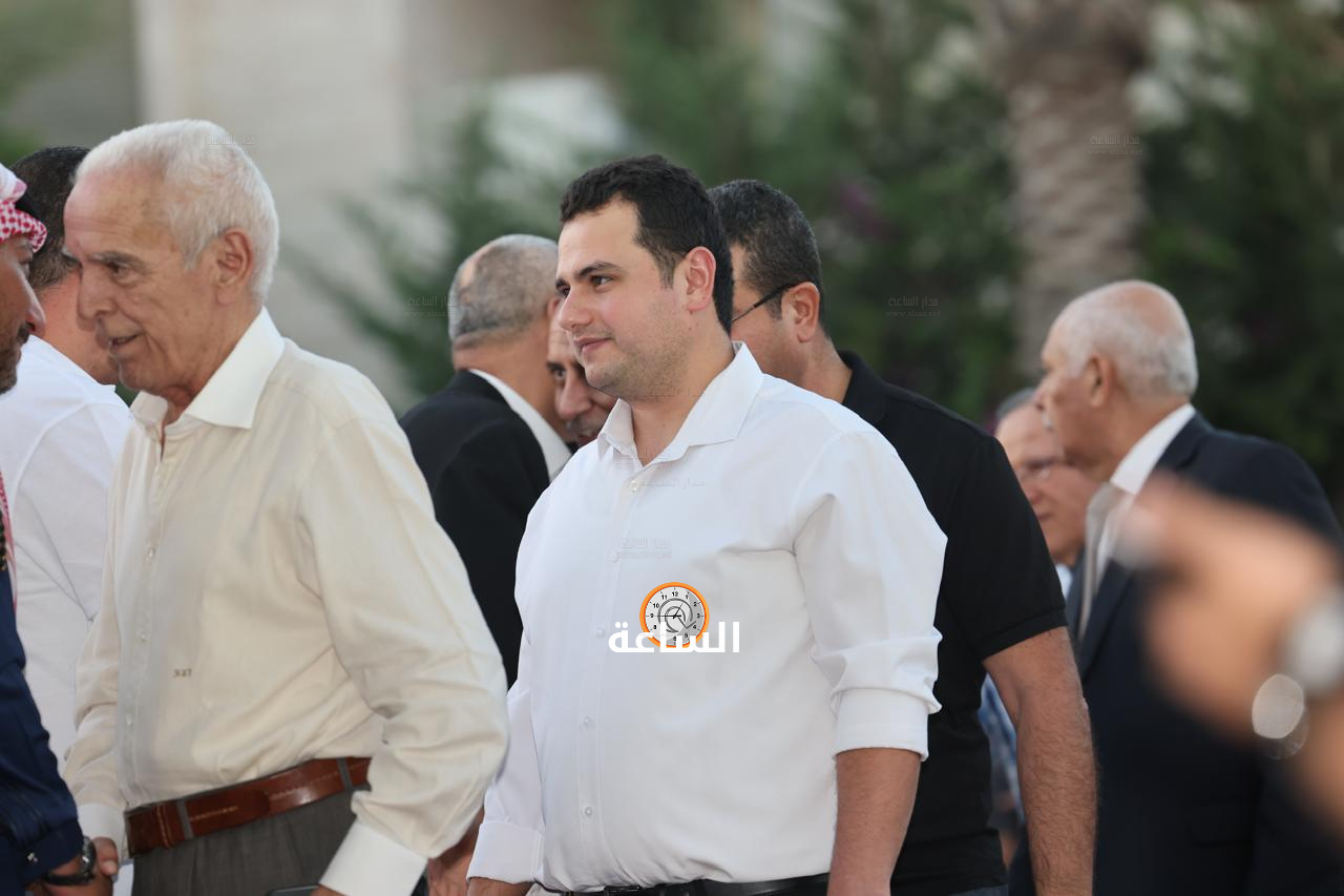 Madar Al-Saa Images 0.3210902641648393