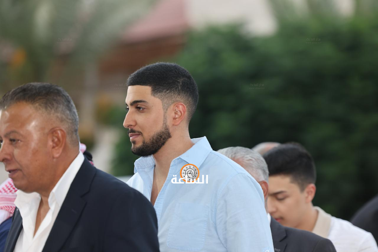 Madar Al-Saa Images 0.3922748844359716