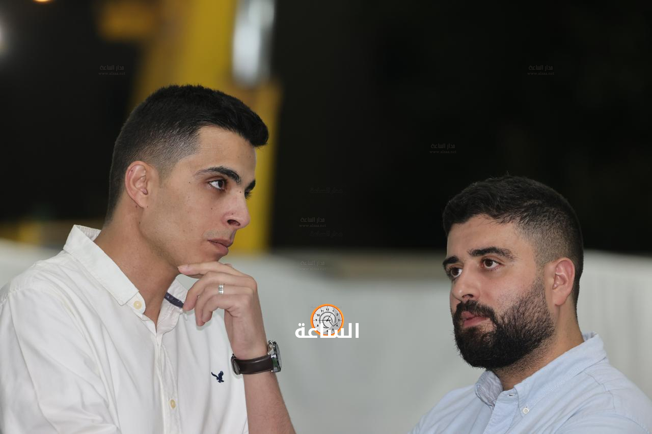 Madar Al-Saa Images 0.4436433346647939