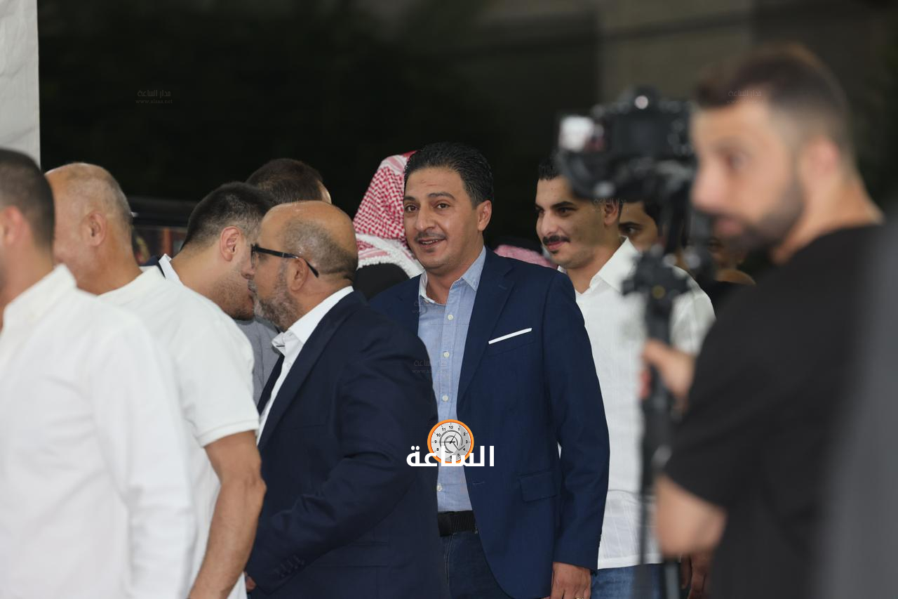 Madar Al-Saa Images 0.046539040390197184